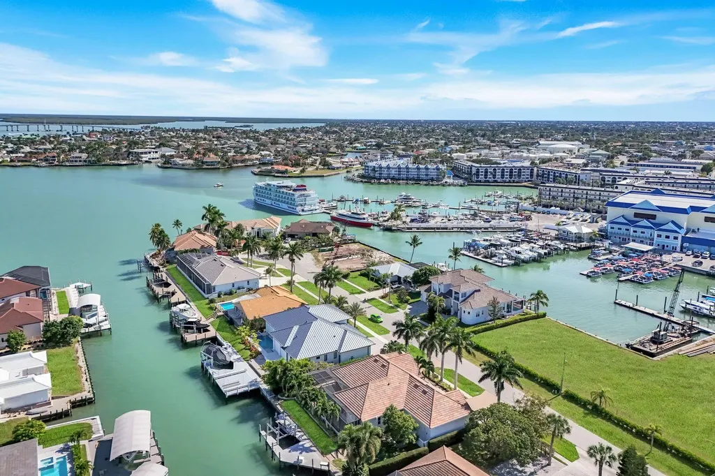 864 Magnolia Court Marco Island FL 34145