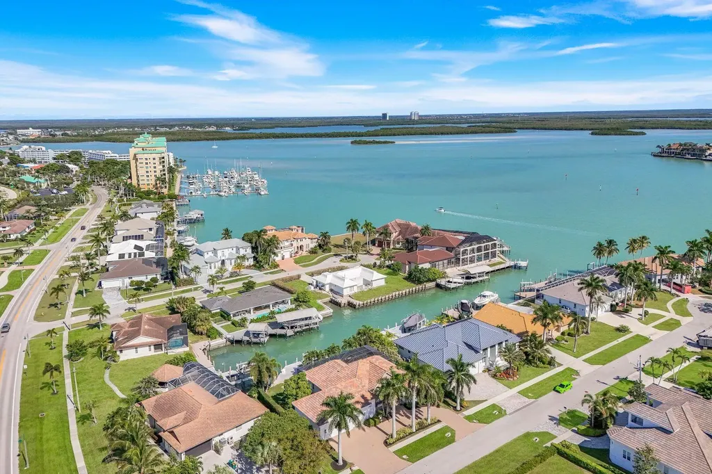 864 Magnolia Court Marco Island FL 34145