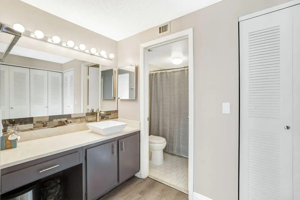 260 Seaview Court Marco Island FL 34145