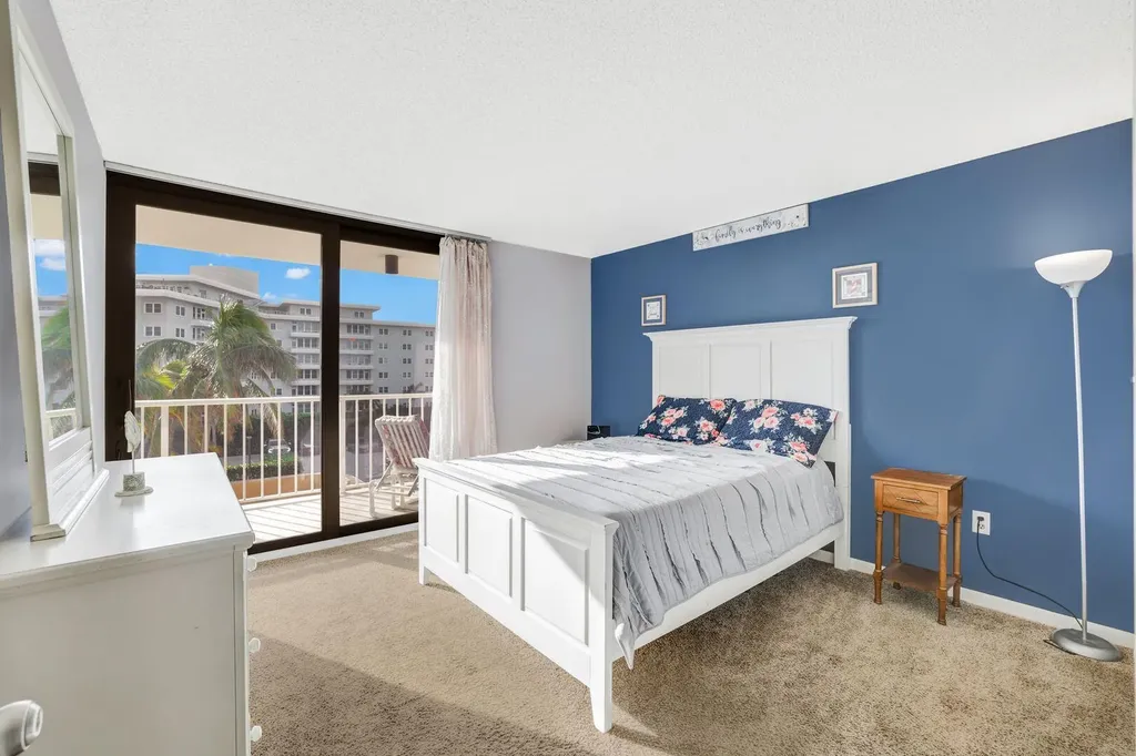 260 Seaview Court Marco Island FL 34145