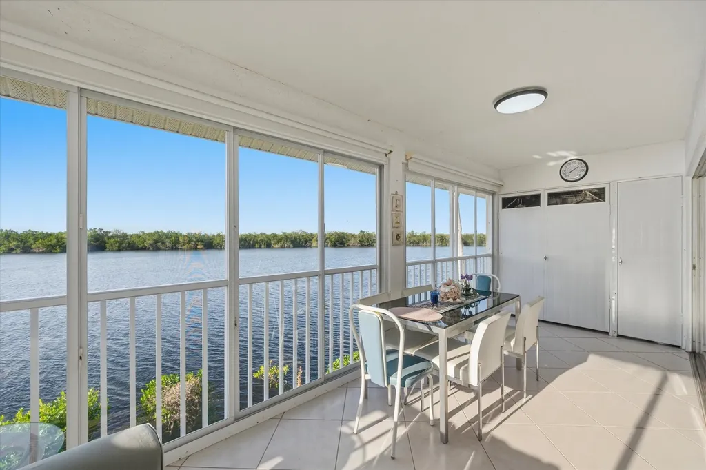 1165 Mainsail Drive Naples FL 34114