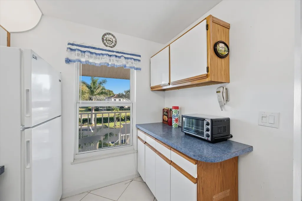 1165 Mainsail Drive Naples FL 34114