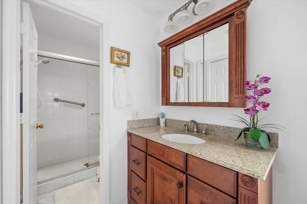 1165 Mainsail Drive Naples FL 34114