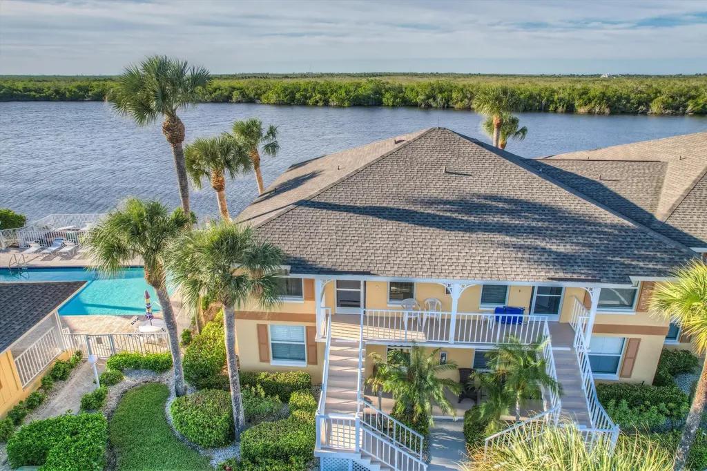 1165 Mainsail Drive Naples FL 34114