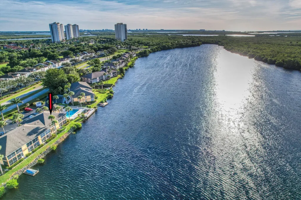 1165 Mainsail Drive Naples FL 34114