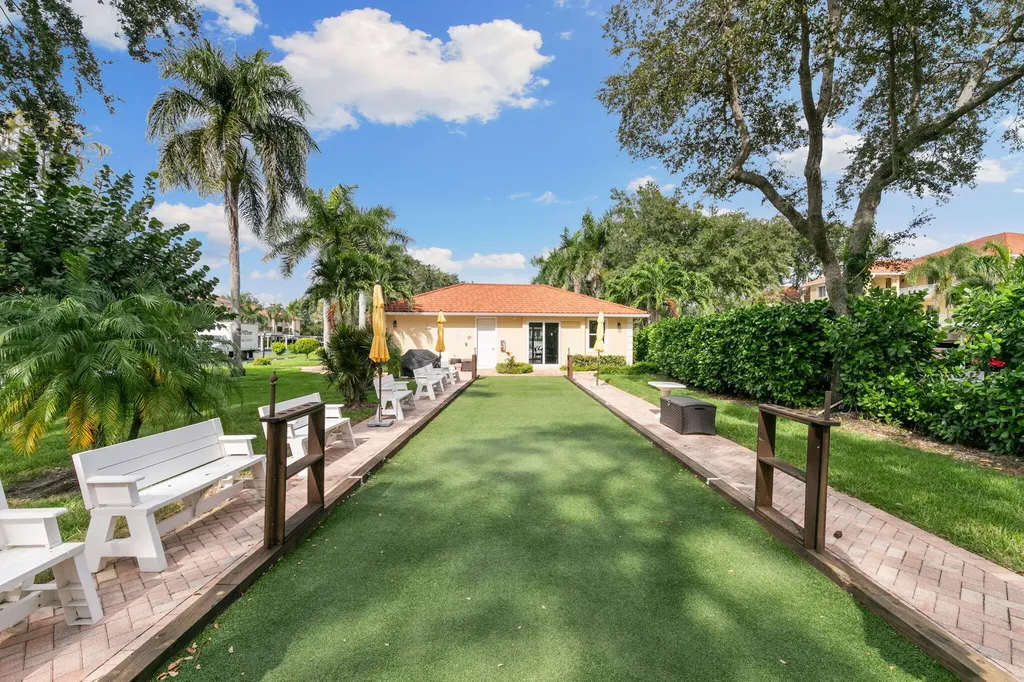 3685 Amberly Circle Naples FL 34112