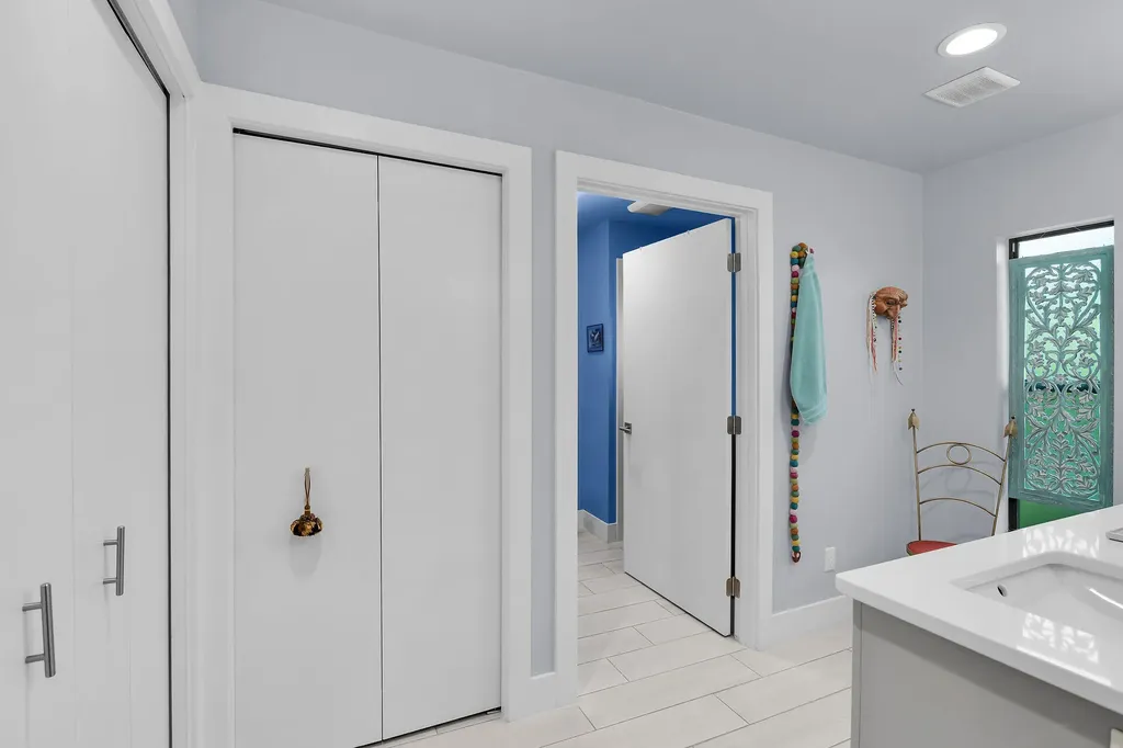 111 S Bahama Avenue Marco Island FL 34145