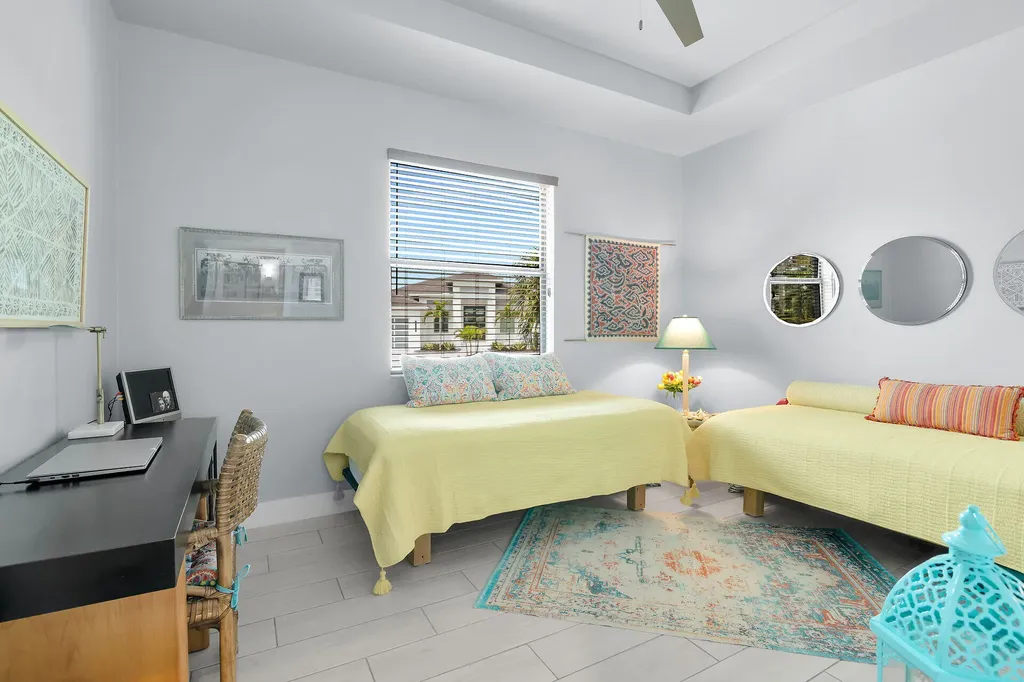 111 S Bahama Avenue Marco Island FL 34145