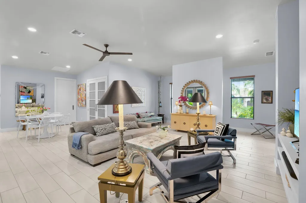 111 S Bahama Avenue Marco Island FL 34145