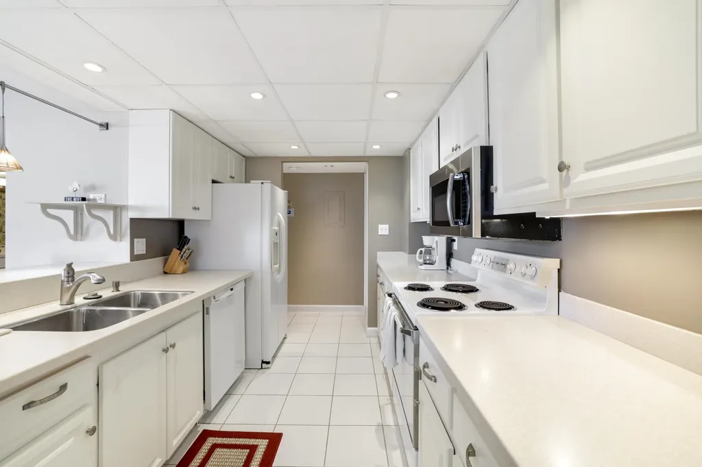 300 S Collier Boulevard Marco Island FL 34145