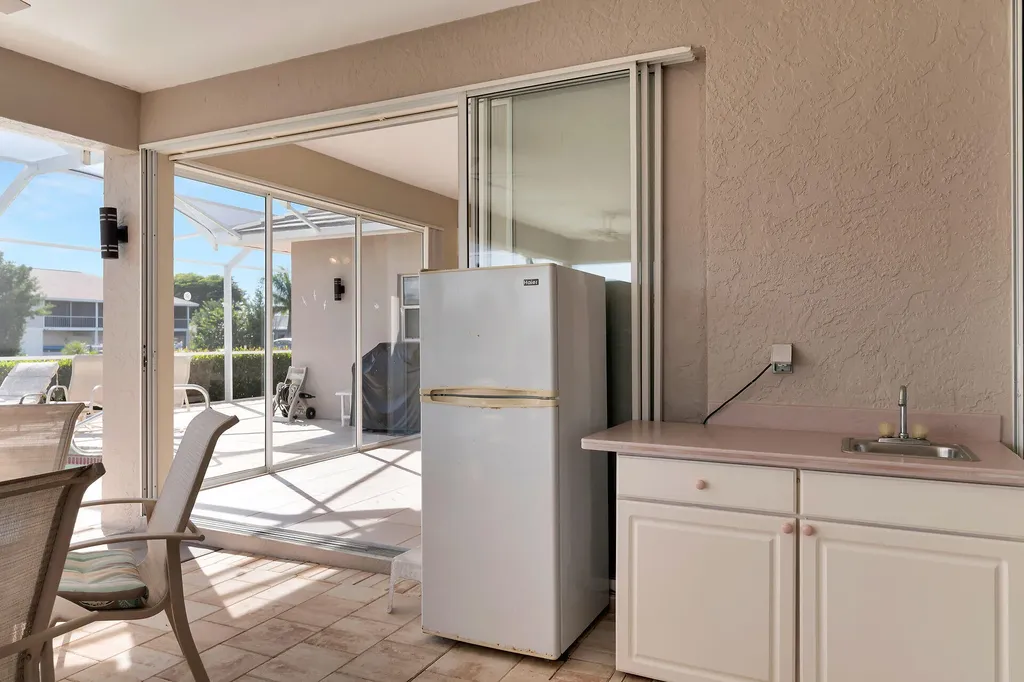 196 Richmond Court Marco Island FL 34145