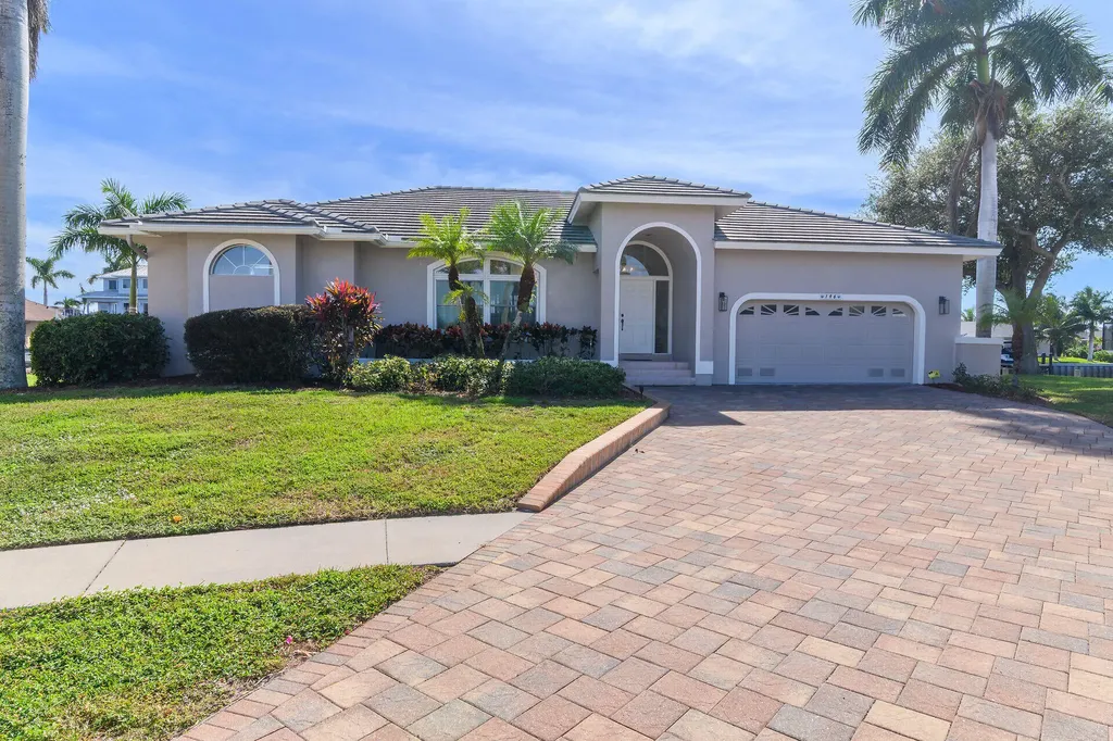 196 Richmond Court Marco Island FL 34145
