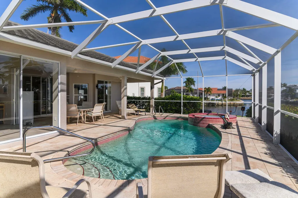 196 Richmond Court Marco Island FL 34145