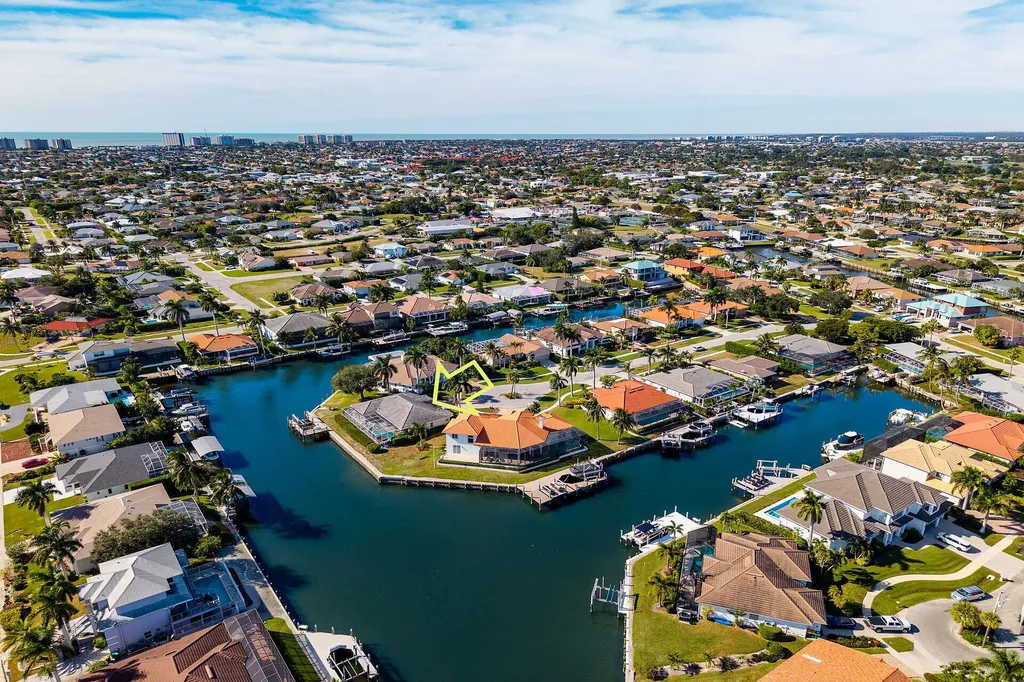 196 Richmond Court Marco Island FL 34145