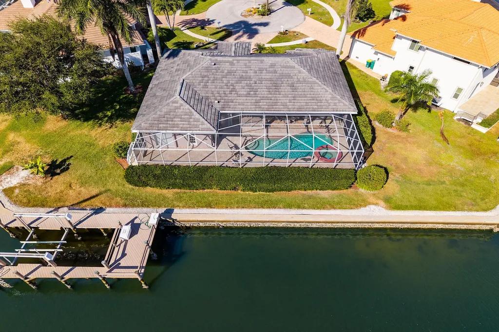 196 Richmond Court Marco Island FL 34145