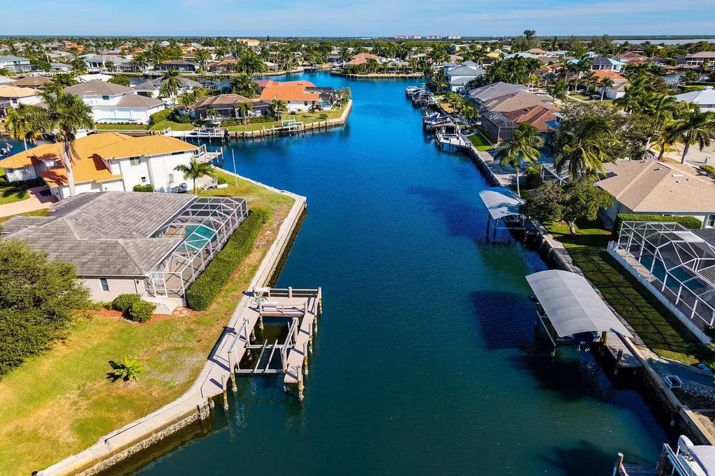 196 Richmond Court Marco Island FL 34145