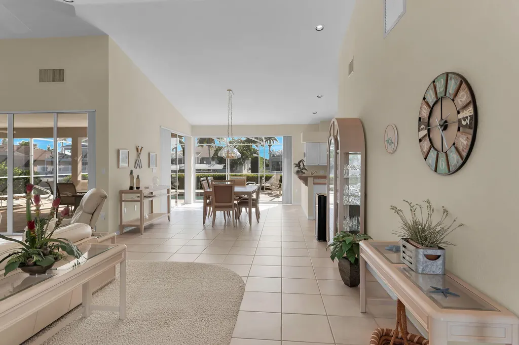 196 Richmond Court Marco Island FL 34145