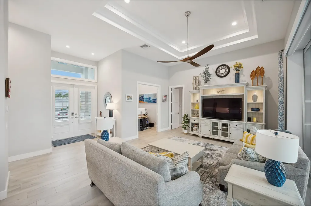 1641 Orleans Court Marco Island FL 34145