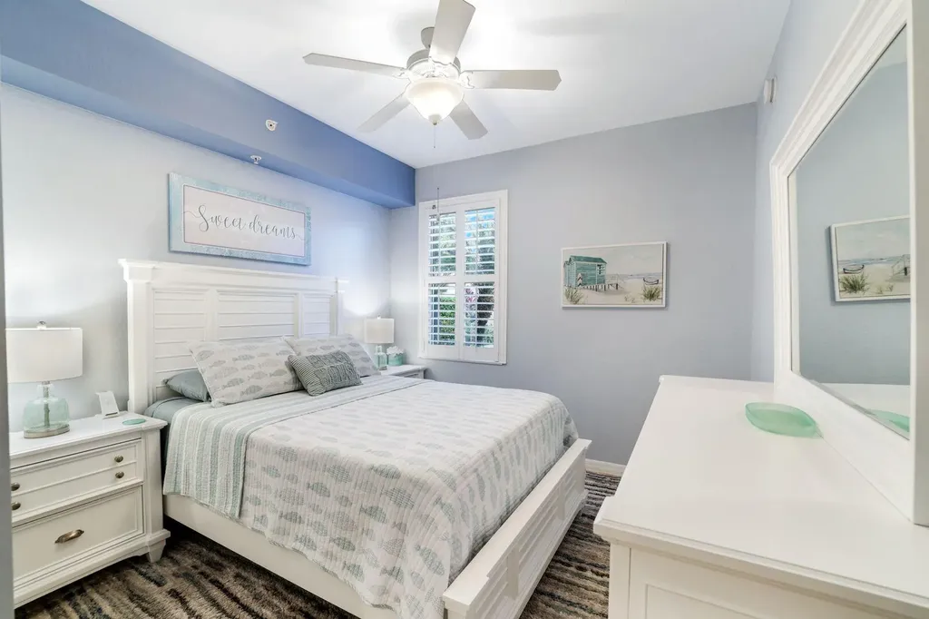 7878 Clemson Street Naples FL 34104