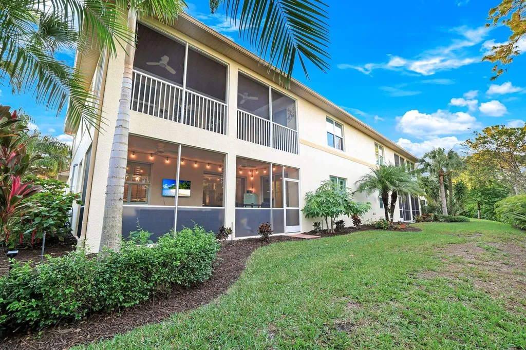 7878 Clemson Street Naples FL 34104