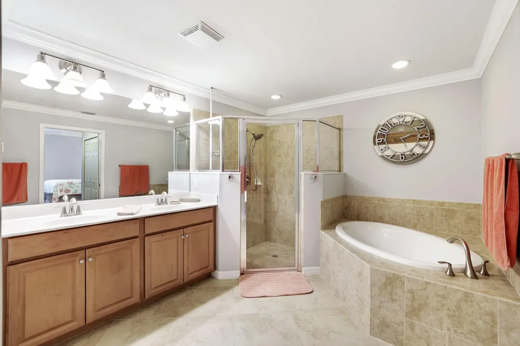 7878 Clemson Street Naples FL 34104