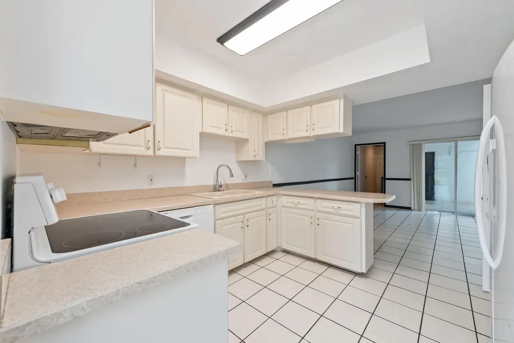 494 Bristle Cone Lane Naples FL 34113