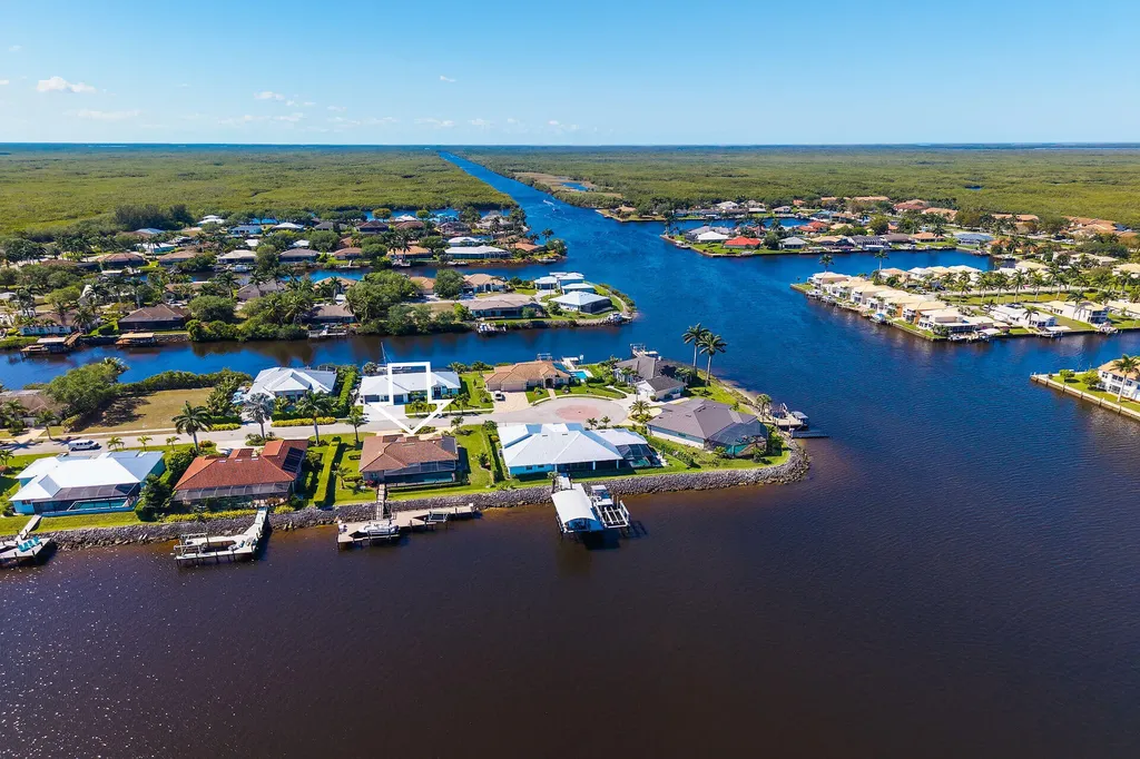 171 Sunset Cay Naples FL 34114