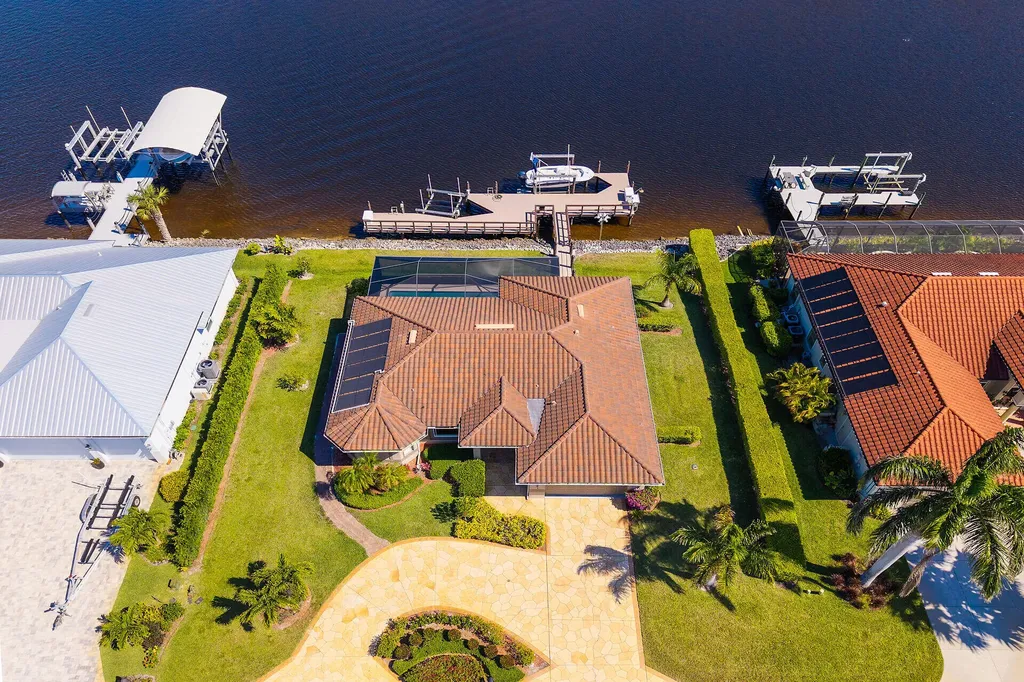 171 Sunset Cay Naples FL 34114