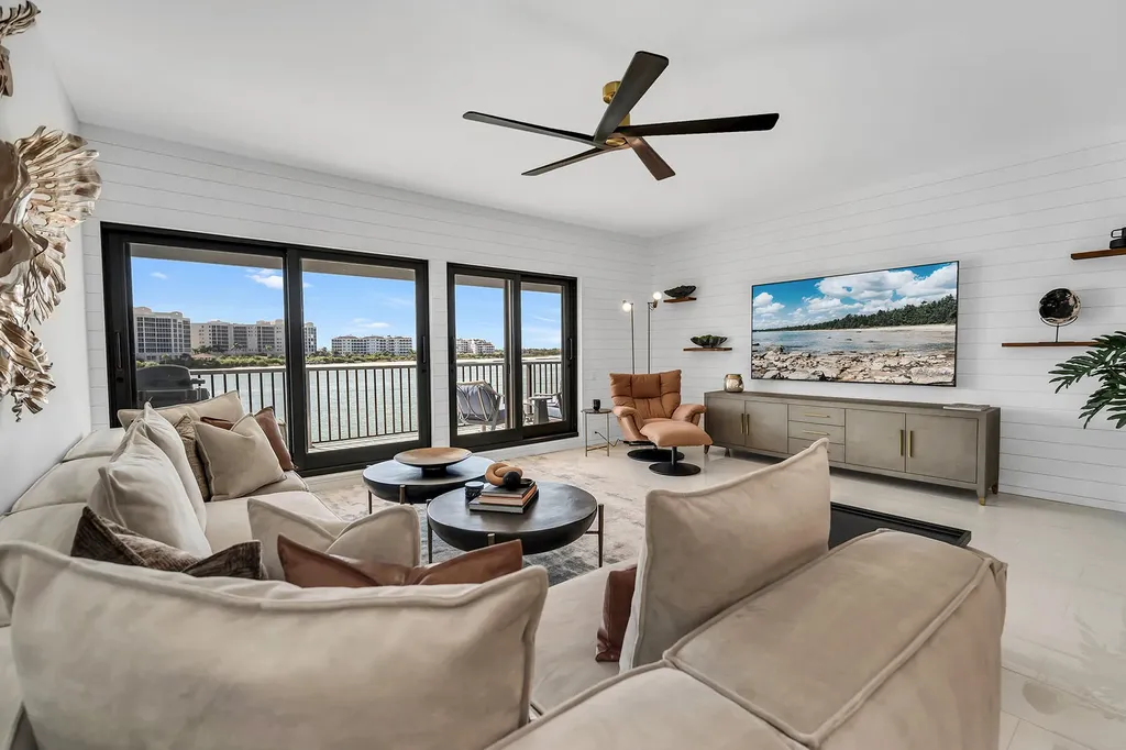 533 La Peninsula Boulevard Naples FL 34113