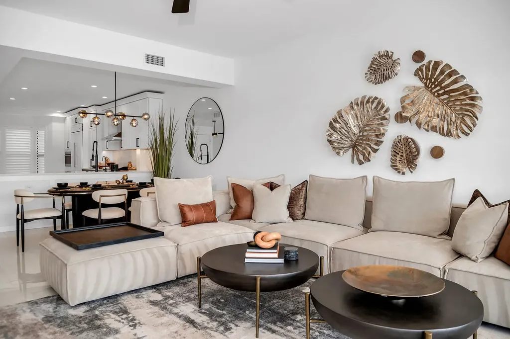 533 La Peninsula Boulevard Naples FL 34113