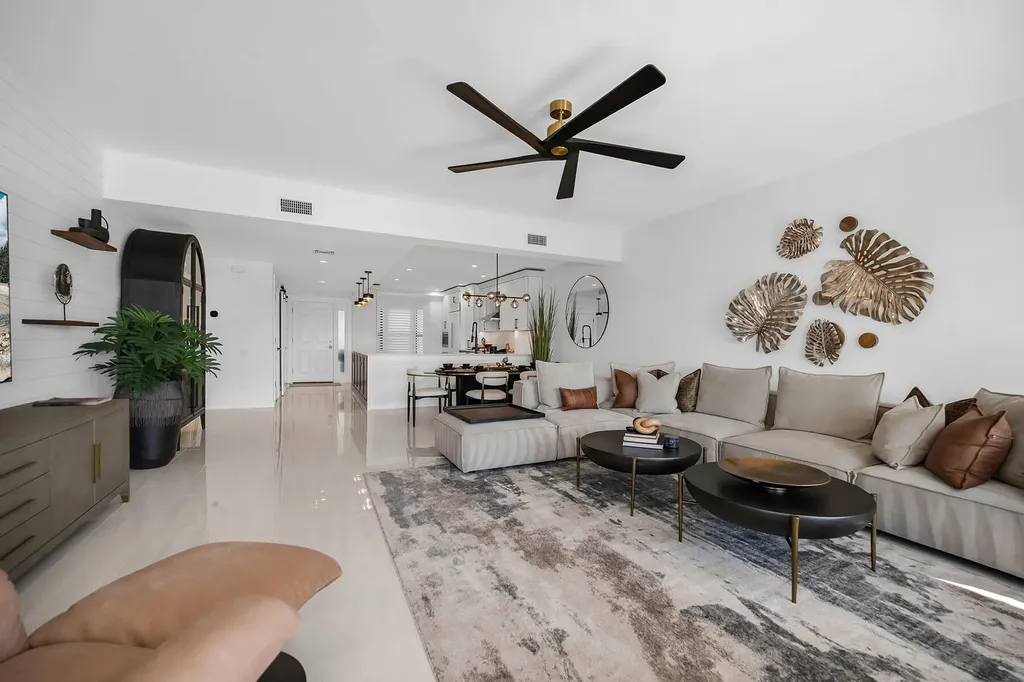 533 La Peninsula Boulevard Naples FL 34113