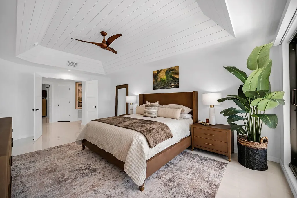 533 La Peninsula Boulevard Naples FL 34113