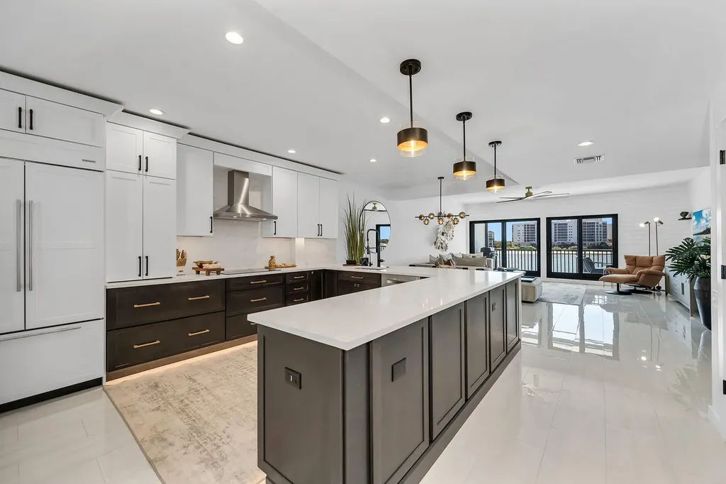 533 La Peninsula Boulevard Naples FL 34113