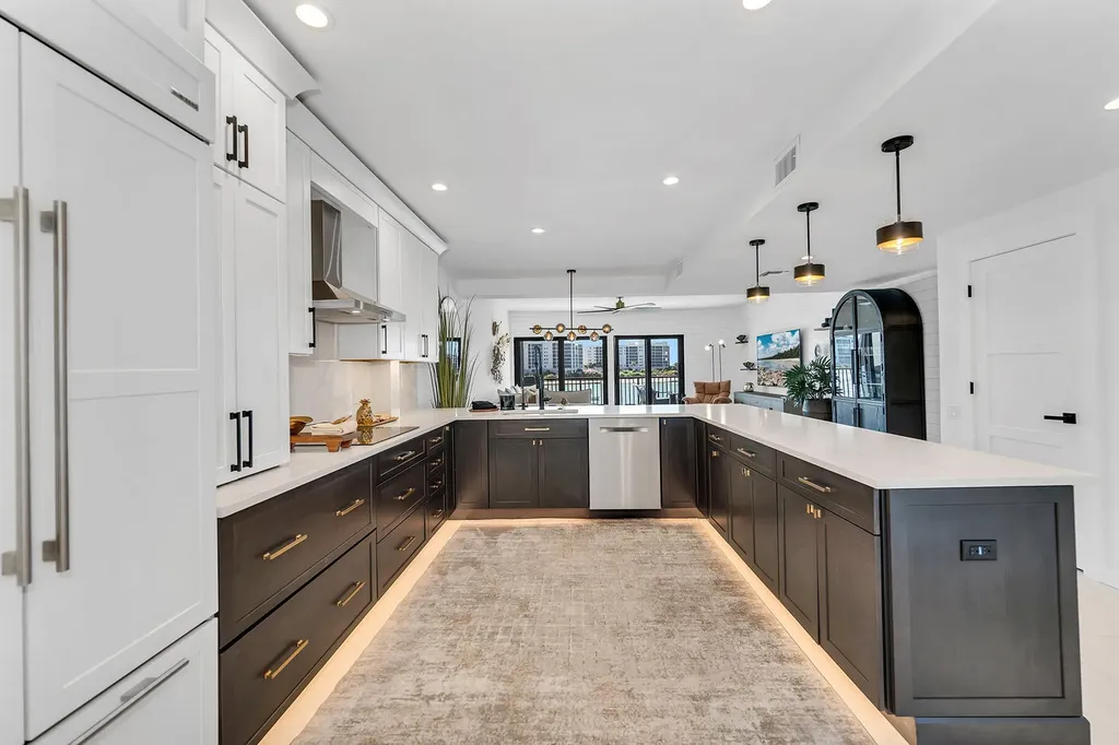 533 La Peninsula Boulevard Naples FL 34113