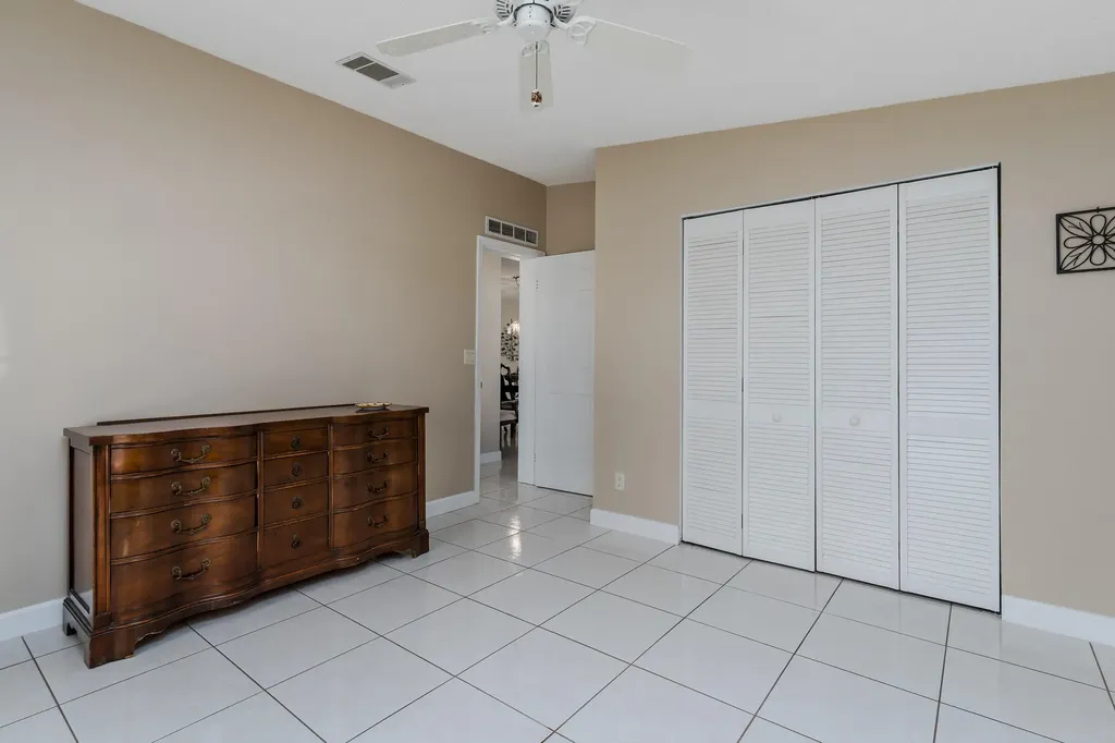 255 Riverwood Road Naples FL 34114