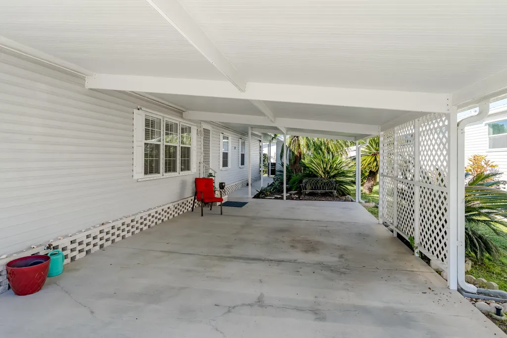 255 Riverwood Road Naples FL 34114