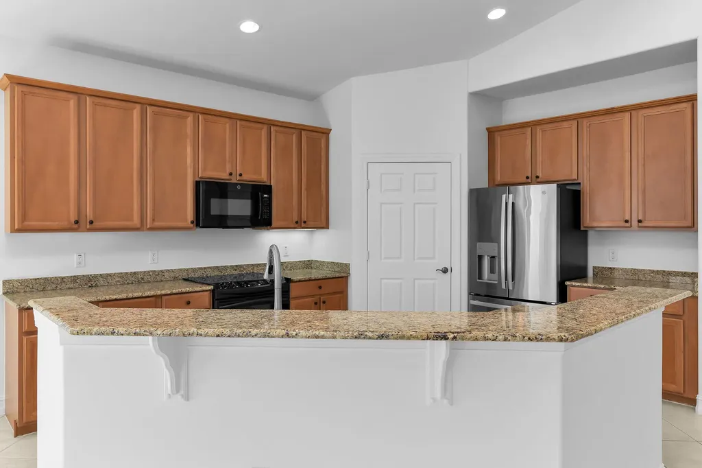 1294 Rialto Way Naples FL 34114