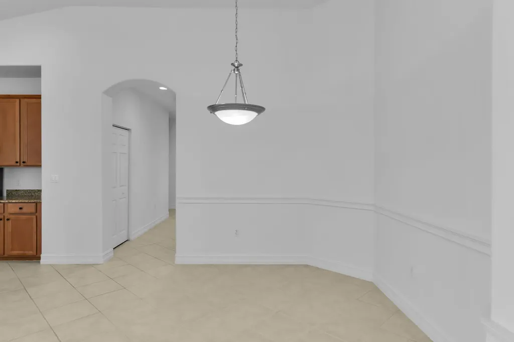 1294 Rialto Way Naples FL 34114