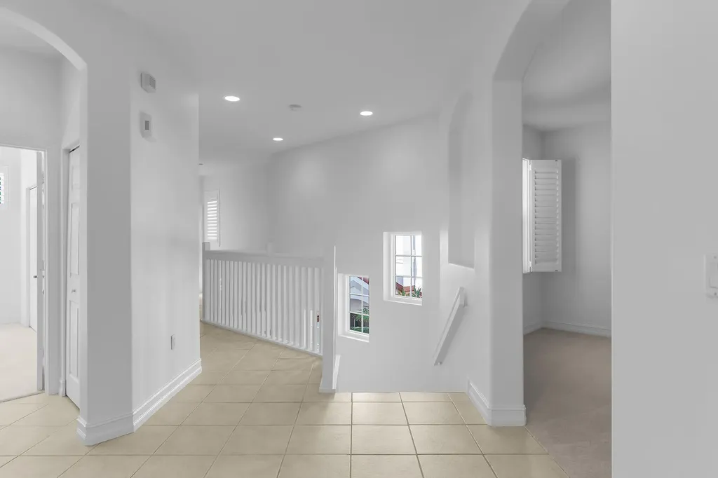 1294 Rialto Way Naples FL 34114