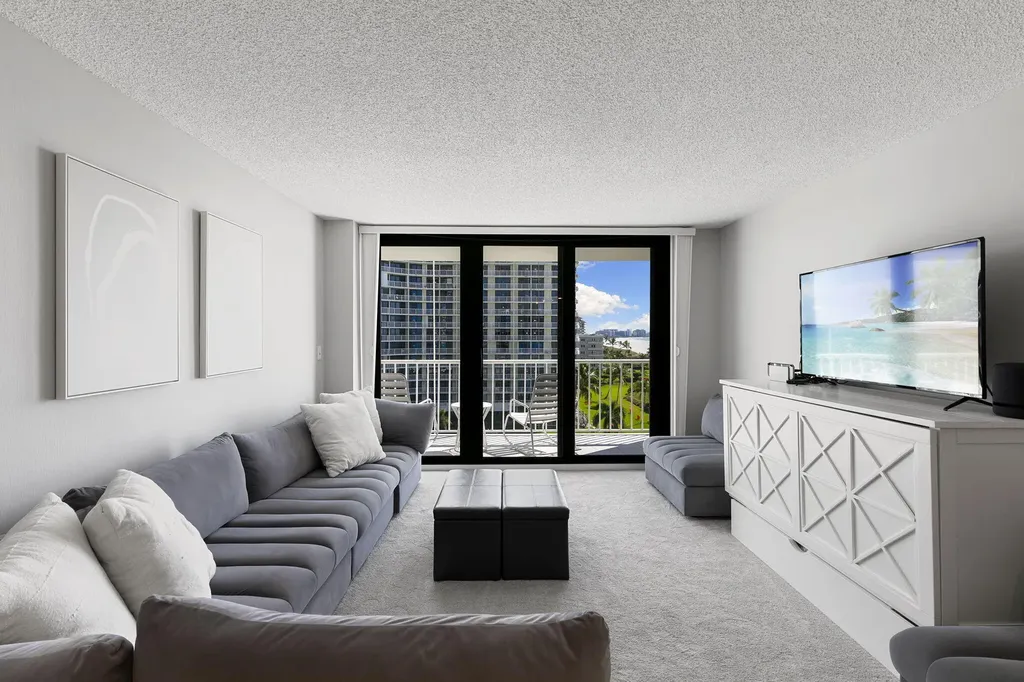 320 Seaview Court Marco Island FL 34145