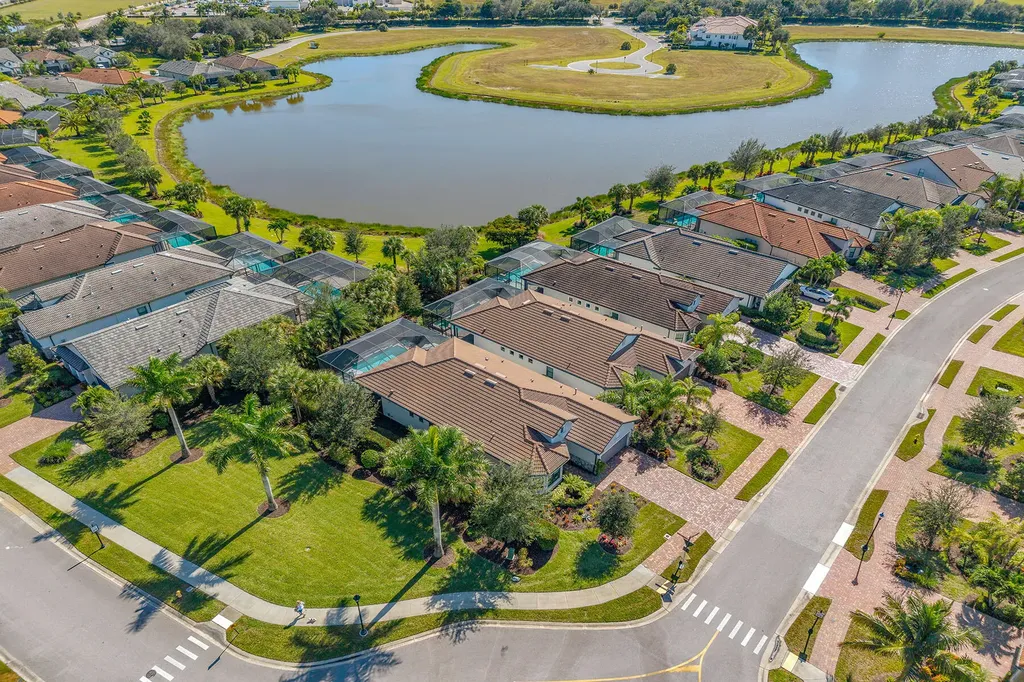 2796 Amaranda Court Naples FL 34114