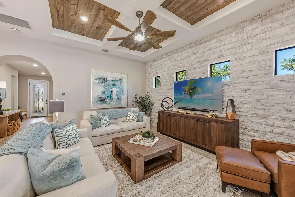 2796 Amaranda Court Naples FL 34114