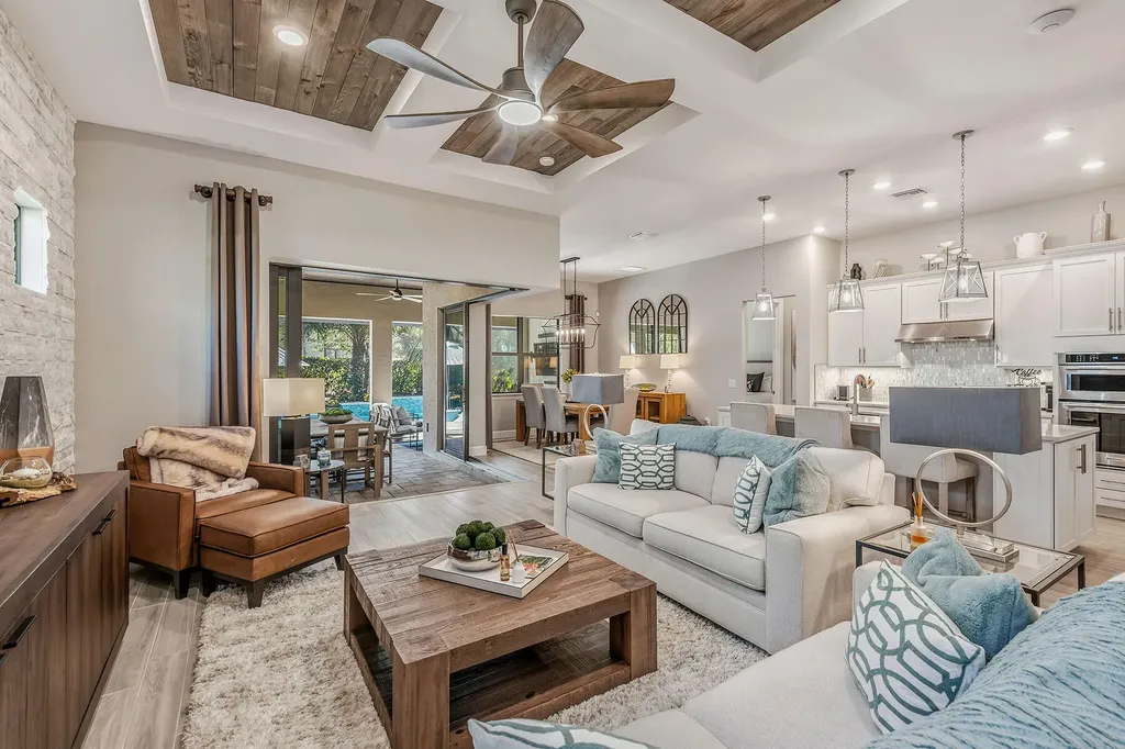 2796 Amaranda Court Naples FL 34114