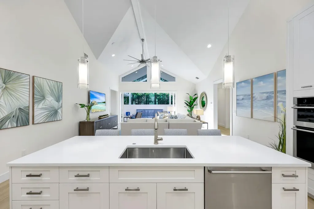 2100 Curtis Street Naples FL 34112