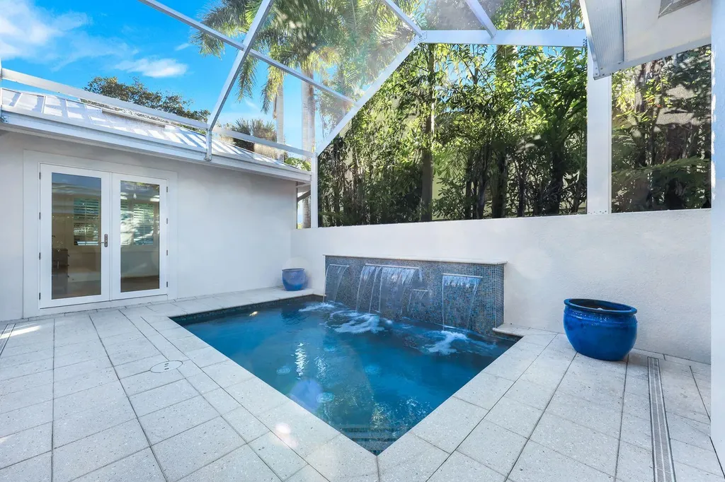 2100 Curtis Street Naples FL 34112