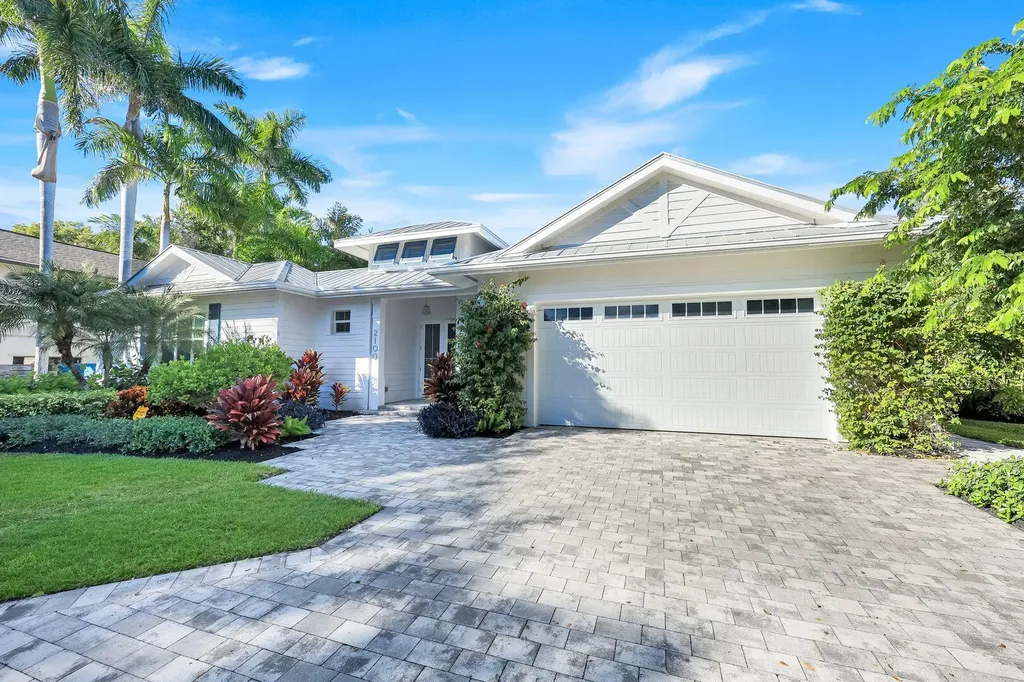 2100 Curtis Street Naples FL 34112