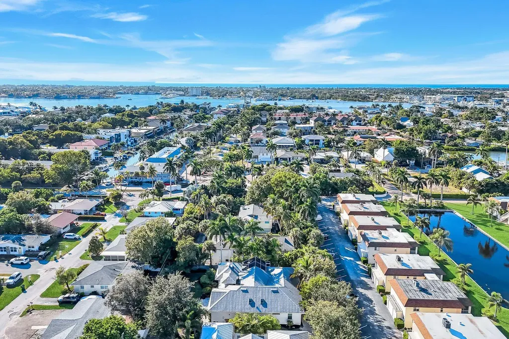 2100 Curtis Street Naples FL 34112