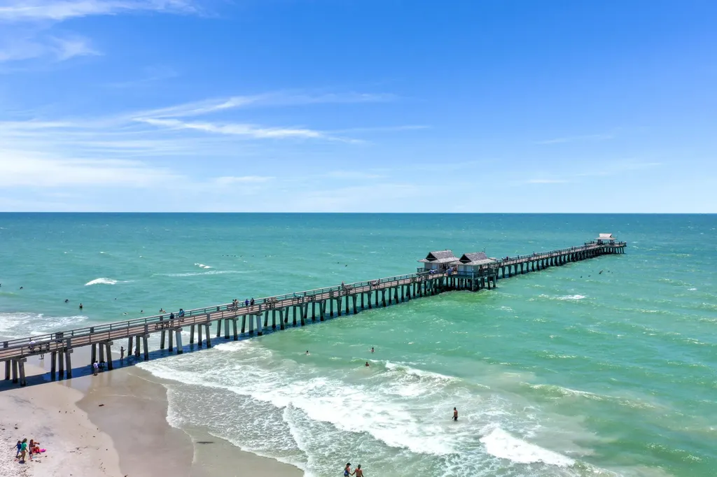 2100 Curtis Street Naples FL 34112