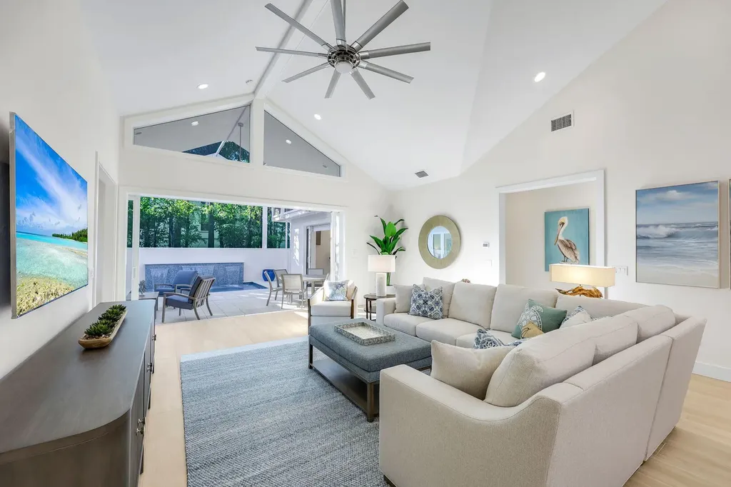 2100 Curtis Street Naples FL 34112