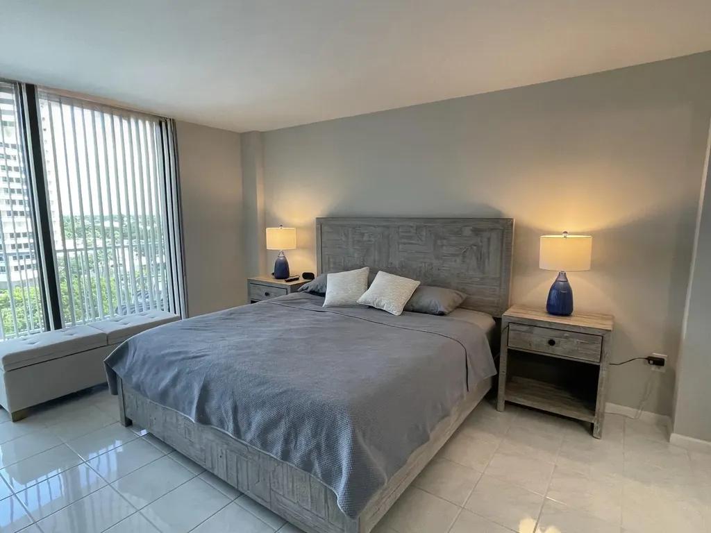 320 Seaview Court Marco Island FL 34145